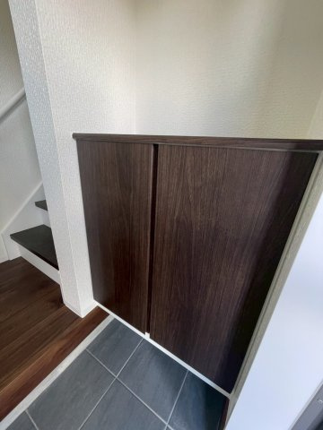 Y’s kokubuの玄関