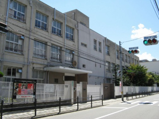 【周辺】 | 【リフォーム済☆】淀川区新高２丁目　中古戸建 | 大阪市立新高小学校　370ｍ