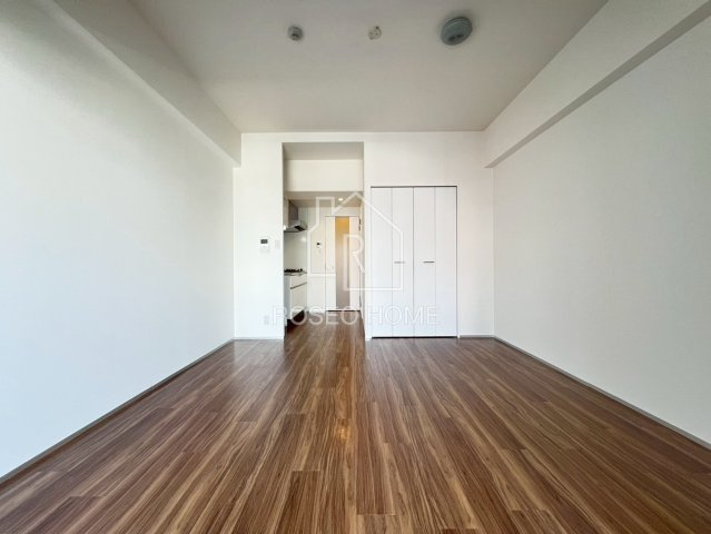 ジースタイル天満橋の居間・リビング