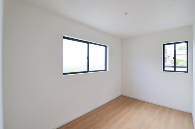 醍醐大高町２区画　１号棟の洋室