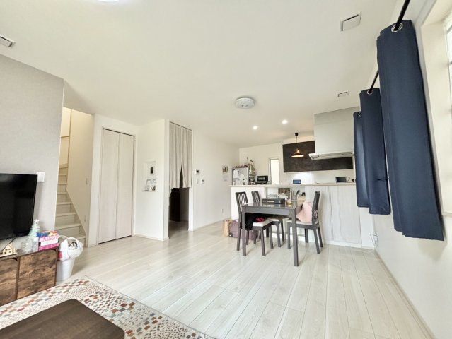 【居間・リビング】