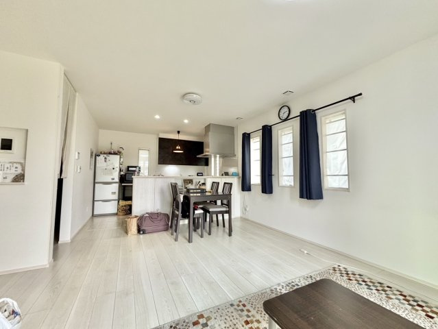 【居間・リビング】