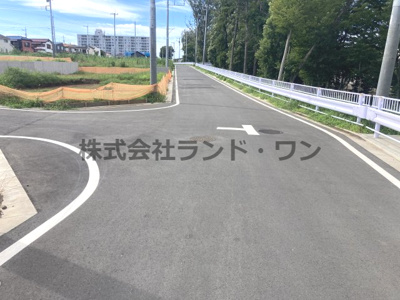 【前面道路含む現地写真】 | 所沢市北秋津　全３区画　Ｃ区画
