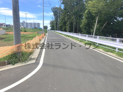【前面道路含む現地写真】 | 所沢市北秋津　全３区画　Ｃ区画