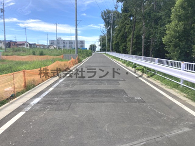 【前面道路含む現地写真】 | 所沢市北秋津　全３区画　Ｃ区画