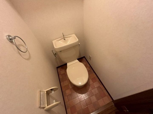  | 西明石駅8分　想定利回り：約9.22％　一棟マンション