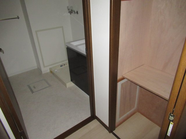 HAT神戸・灘の浜３ＬＤＫの洗面所|使いやすい洗面所です