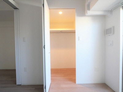 【収納】 | セレニテ堺筋本町プリエ | 収納のためのスペースです