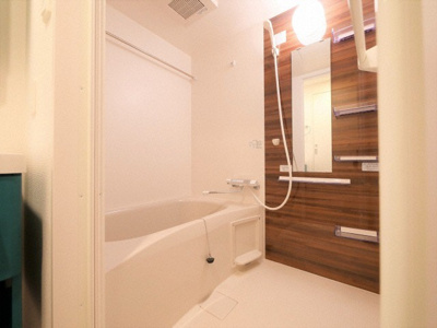 【浴室】 | セレニテ堺筋本町プリエ | きれいなお風呂です