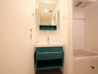 【洗面所】 | セレニテ堺筋本町プリエ | ゆったりとスペースのある洗面所