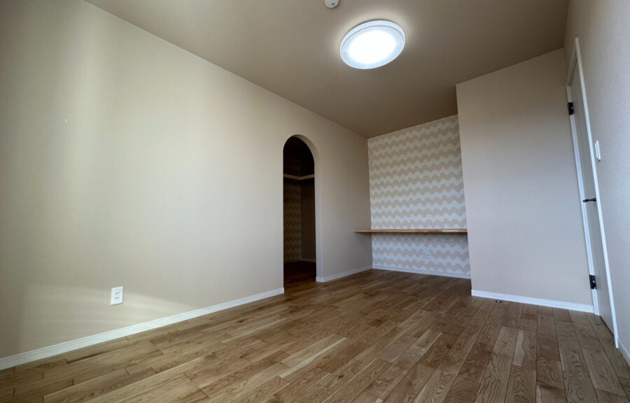 南国市大そね甲新築戸建の洋室|7.0帖の主寝室です。4帖のウォークインクローゼットがあります。