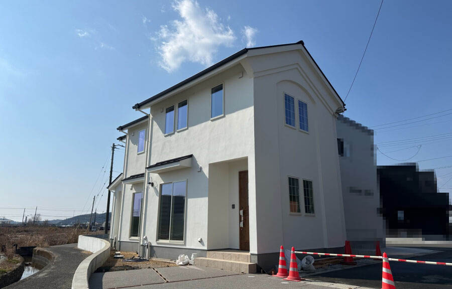 南国市大そね甲新築戸建の外観|おしゃれな外観です