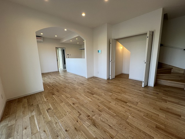 南国市大そね甲新築戸建の居間・リビング|18.55LDKのおしゃれなリビングです