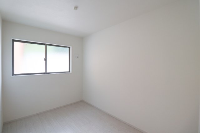 醍醐大高町２区画　２号棟の洋室