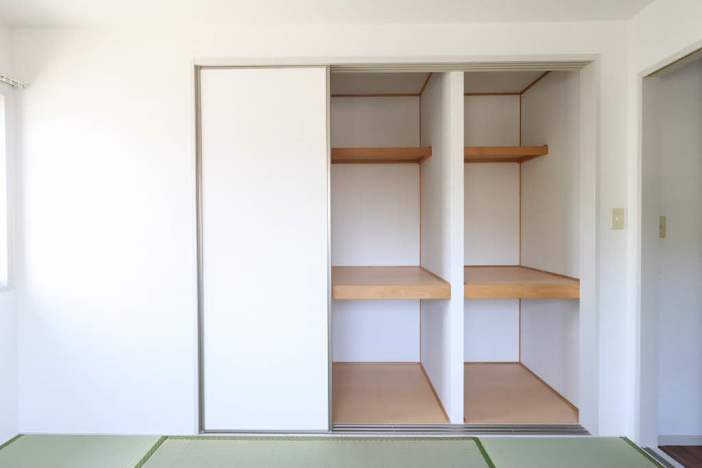 クレール瀬戸見A棟の収納