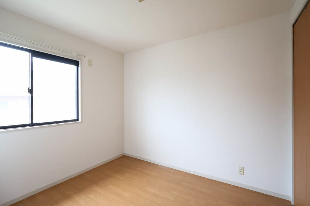 クレール瀬戸見A棟の居間・リビング