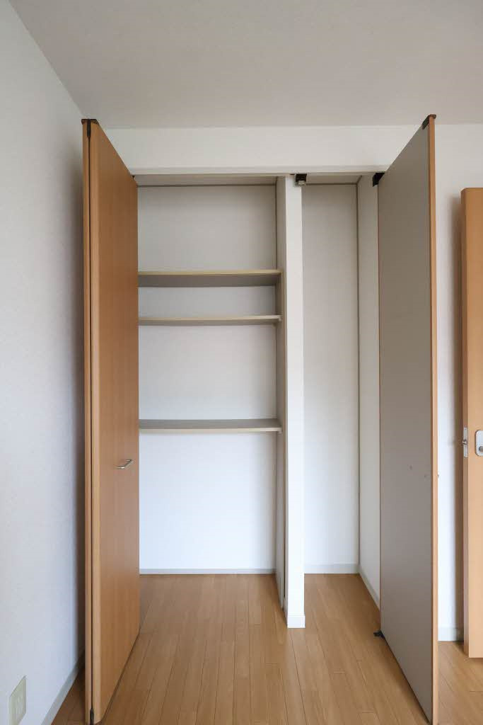 クレール瀬戸見A棟の収納