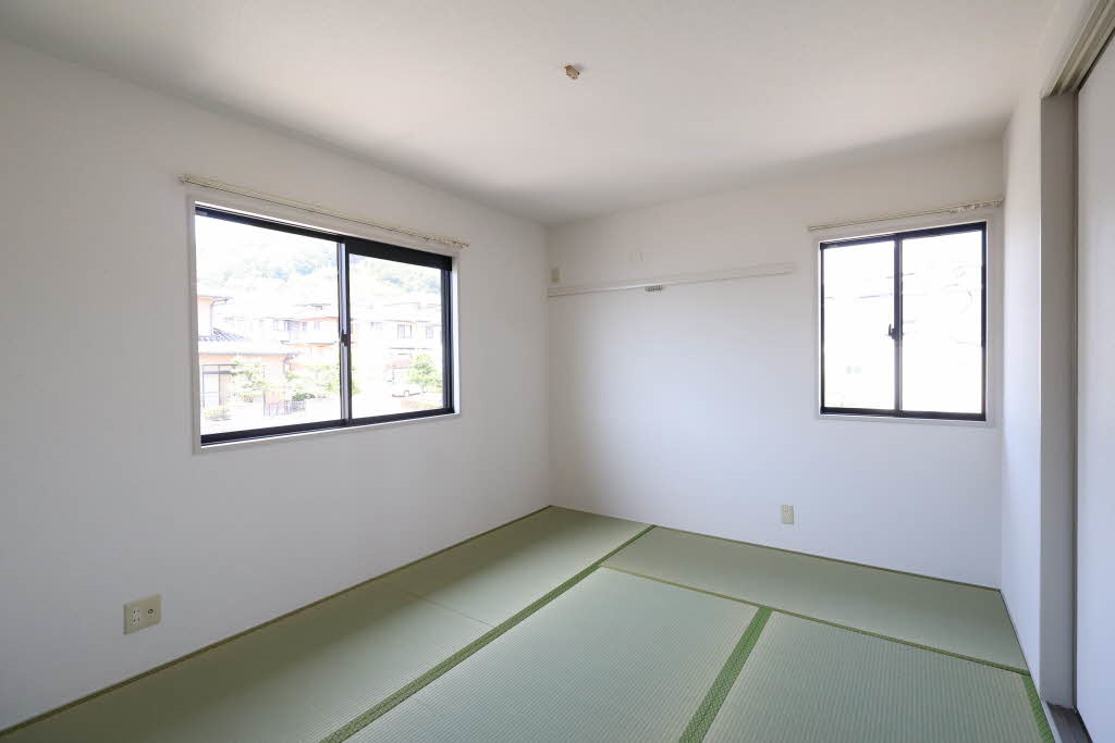 クレール瀬戸見A棟の和室