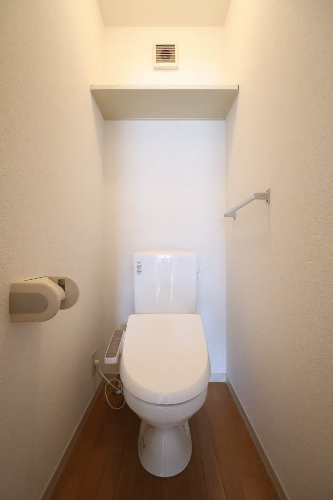 クレール瀬戸見A棟のトイレ