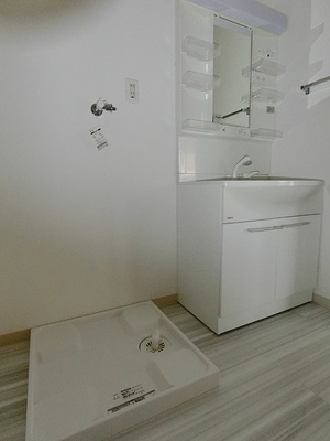 【洗面所】 | ドムール江古田 | 洗面所※2017年12月撮影