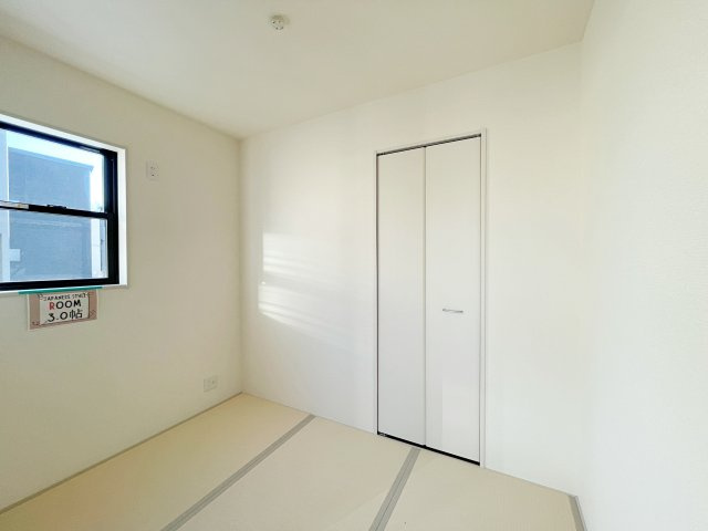 新築戸建・建売　小名浜燈籠原第1　Livele Garden　全10棟の和室|来客時の客間としてはもちろん、家族のくつろぎやお昼寝、キッズスペースとしても活躍する多目的な和室です♪