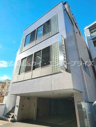 きりん高辻ビルの外観