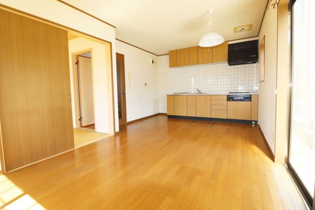 【中古】郡山市台新２丁目　　　　開成小学校、郡山第１中学校の居間・リビング