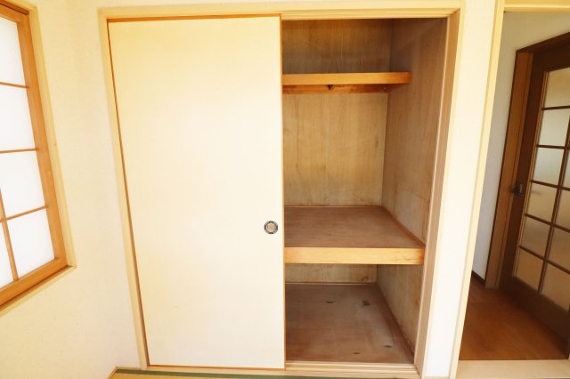 【中古】郡山市台新２丁目　　　　開成小学校、郡山第１中学校の収納