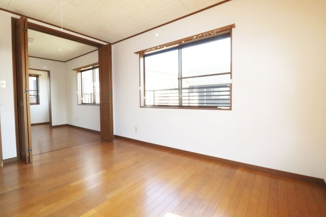 【中古】郡山市台新２丁目　　　　開成小学校、郡山第１中学校の洋室