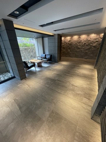 プレミスト文京千石のロビー