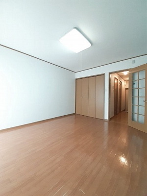 【居間・リビング】 | 桜ハイツ