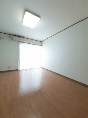 【居間・リビング】 | 桜ハイツ