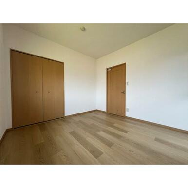 熊本市北区鶴羽田１丁目の賃貸マンションの洋室