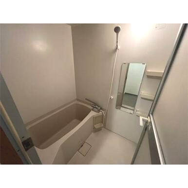 熊本市北区鶴羽田１丁目の賃貸マンションの浴室