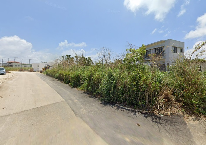 宮古島市伊良部字池間添売地4筆の前面道路含む現地写真
