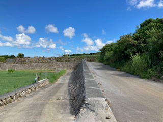宮古島市下地嘉手苅売地の前面道路含む現地写真