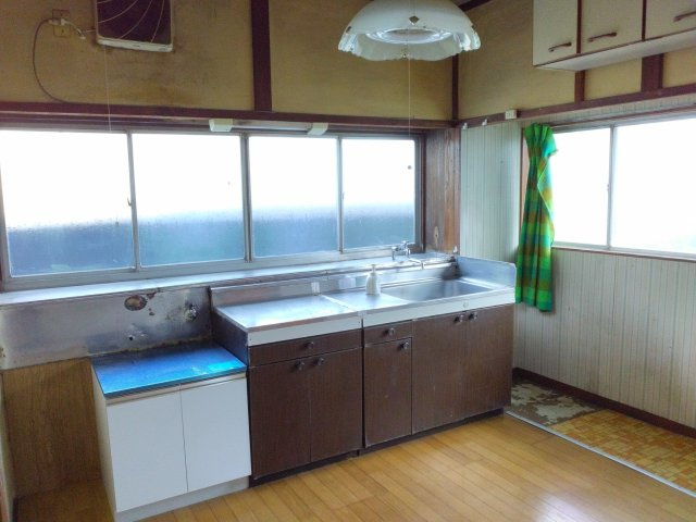 横山町3丁目戸建てのキッチン