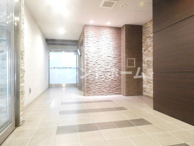 レジュールアッシュ松屋町のエントランス|選べる家電プランあり！！