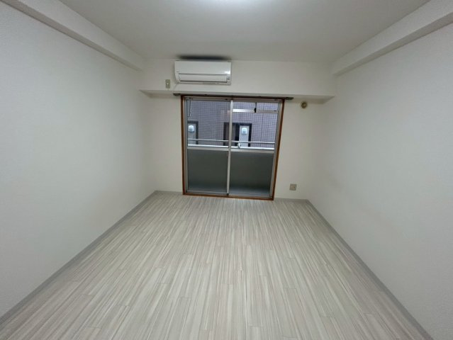 アーデン和泉町の洋室