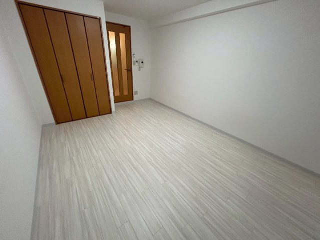 アーデン和泉町の洋室