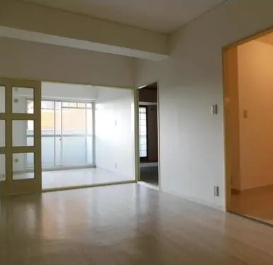 リブレ待兼山の居間・リビング