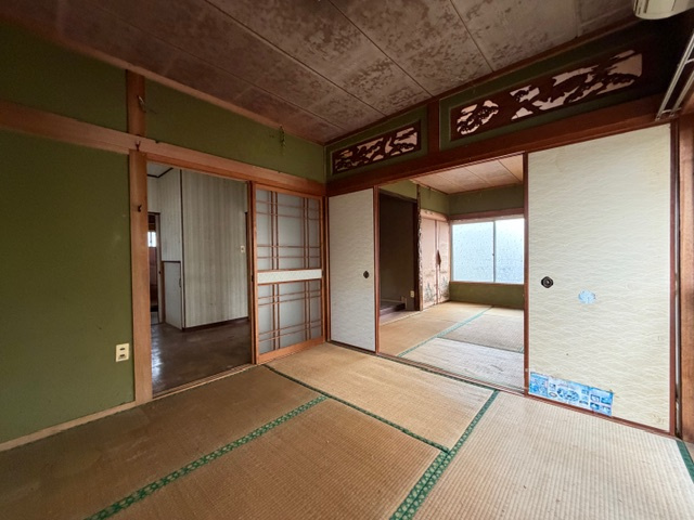 都城市上長飯町の中古一戸建の和室