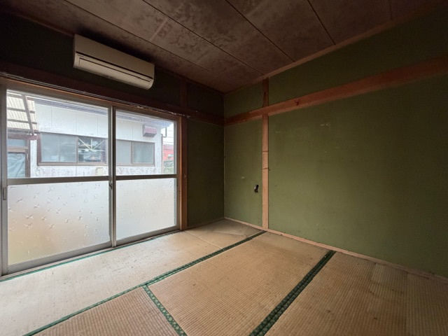 都城市上長飯町の中古一戸建の和室