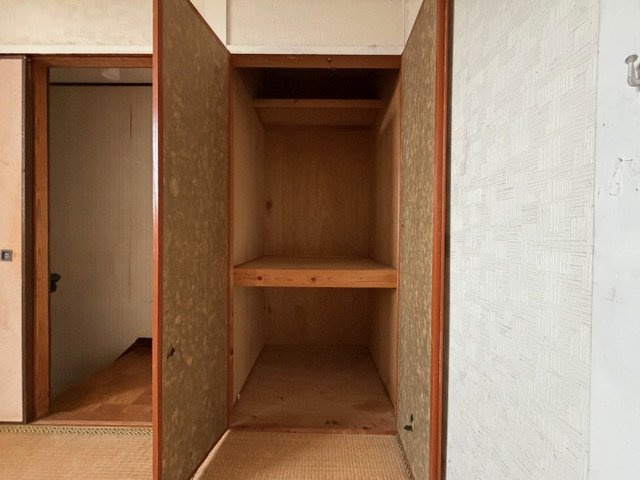 都城市上長飯町の中古一戸建の収納