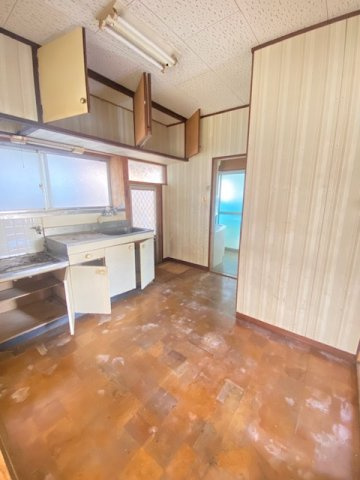 都城市上長飯町の中古一戸建のキッチン