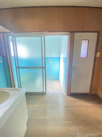 都城市上長飯町の中古一戸建の脱衣所