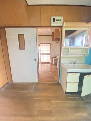 都城市上長飯町の中古一戸建の脱衣所