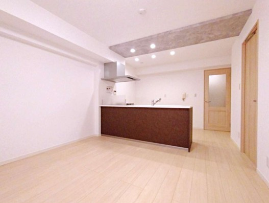 ◆リフォーム済み◆戸塚町 中古マンション 1099万円の居間・リビング