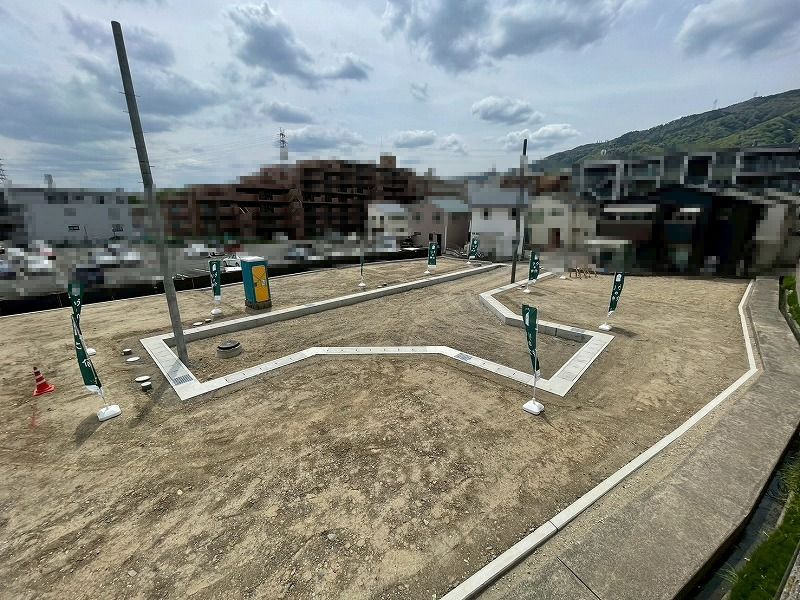 【成約済】京都市西京区大枝沓掛町の外観|京都縦貫自動車道「沓掛インターチェンジ」が近く、京都市内・亀岡方面へのアクセスも良好です！