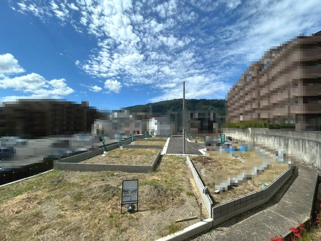 【成約済】京都市西京区大枝沓掛町の外観|遠くには、山を見ることが出来る立地！
自然を感じられます。